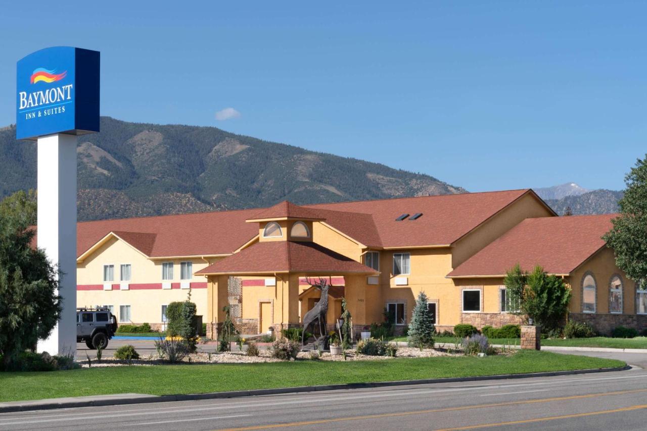 Baymont By Wyndham Salida Hotel Exterior photo