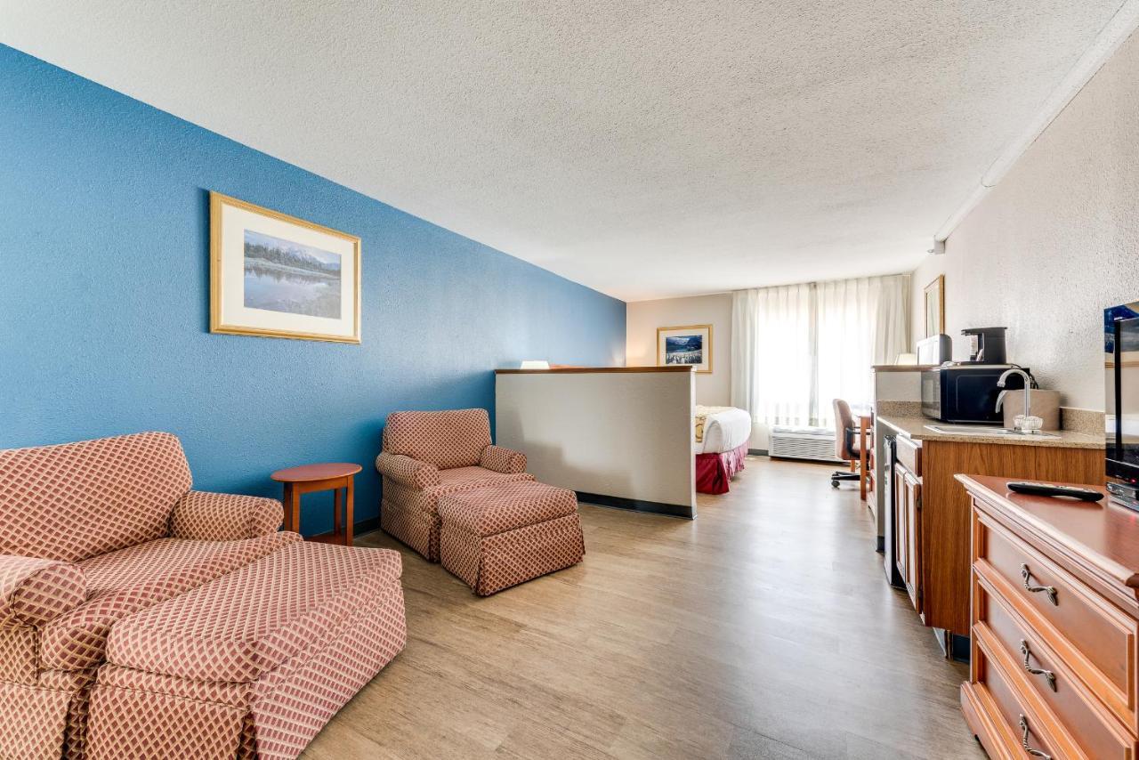 Baymont By Wyndham Salida Hotel Exterior photo