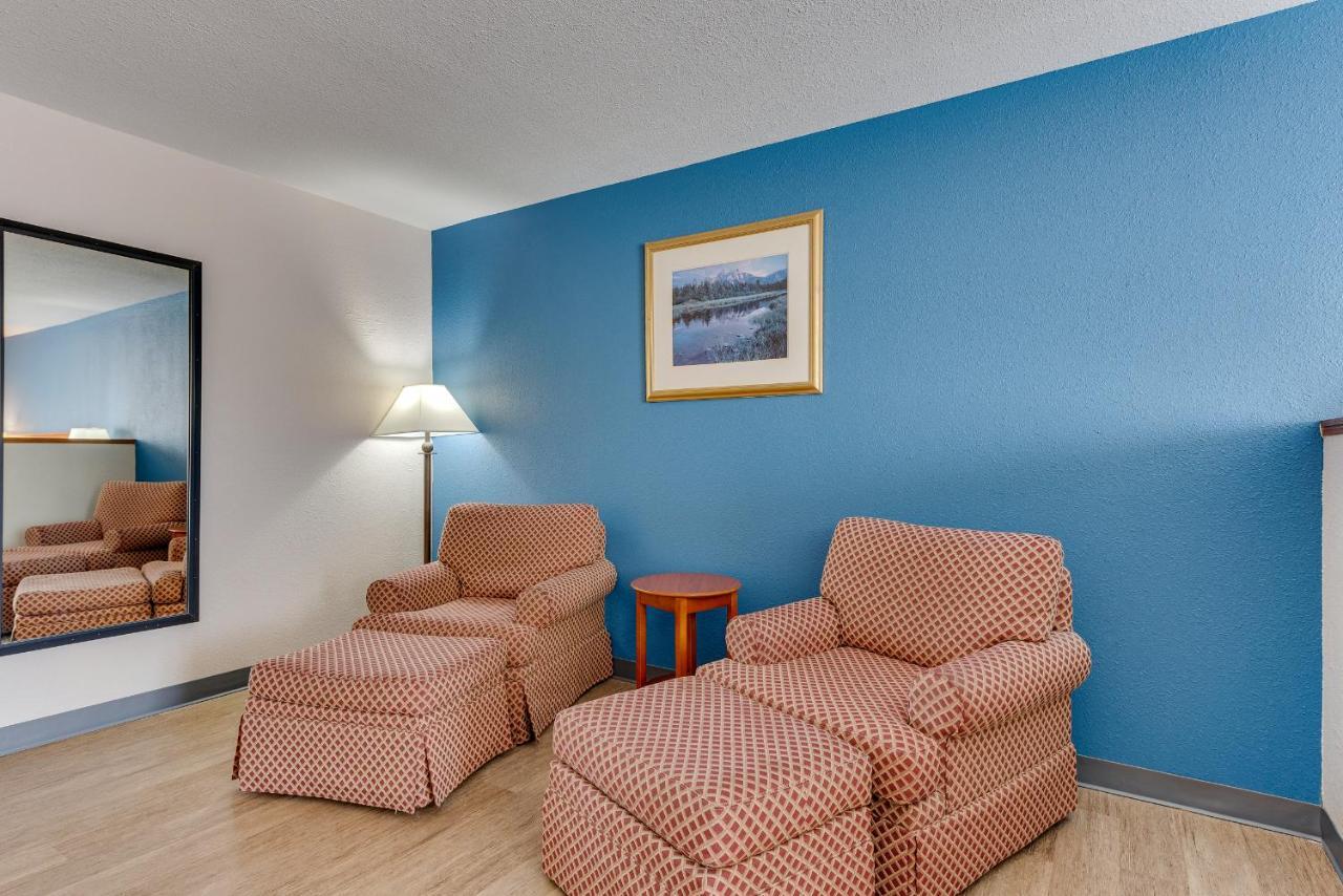 Baymont By Wyndham Salida Hotel Exterior photo