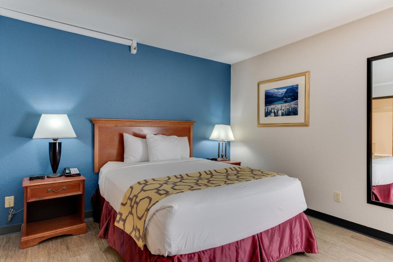 Baymont By Wyndham Salida Hotel Exterior photo
