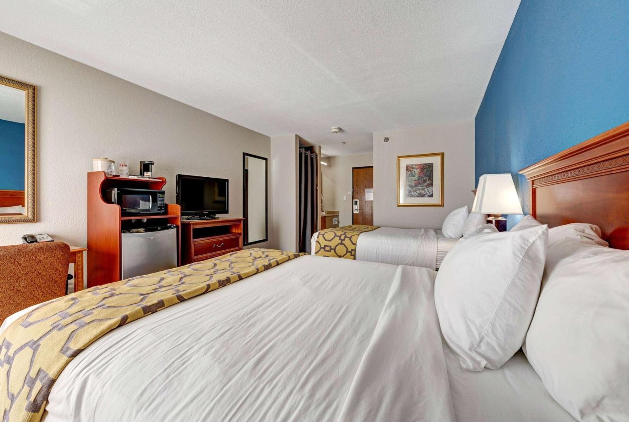 Baymont By Wyndham Salida Hotel Exterior photo