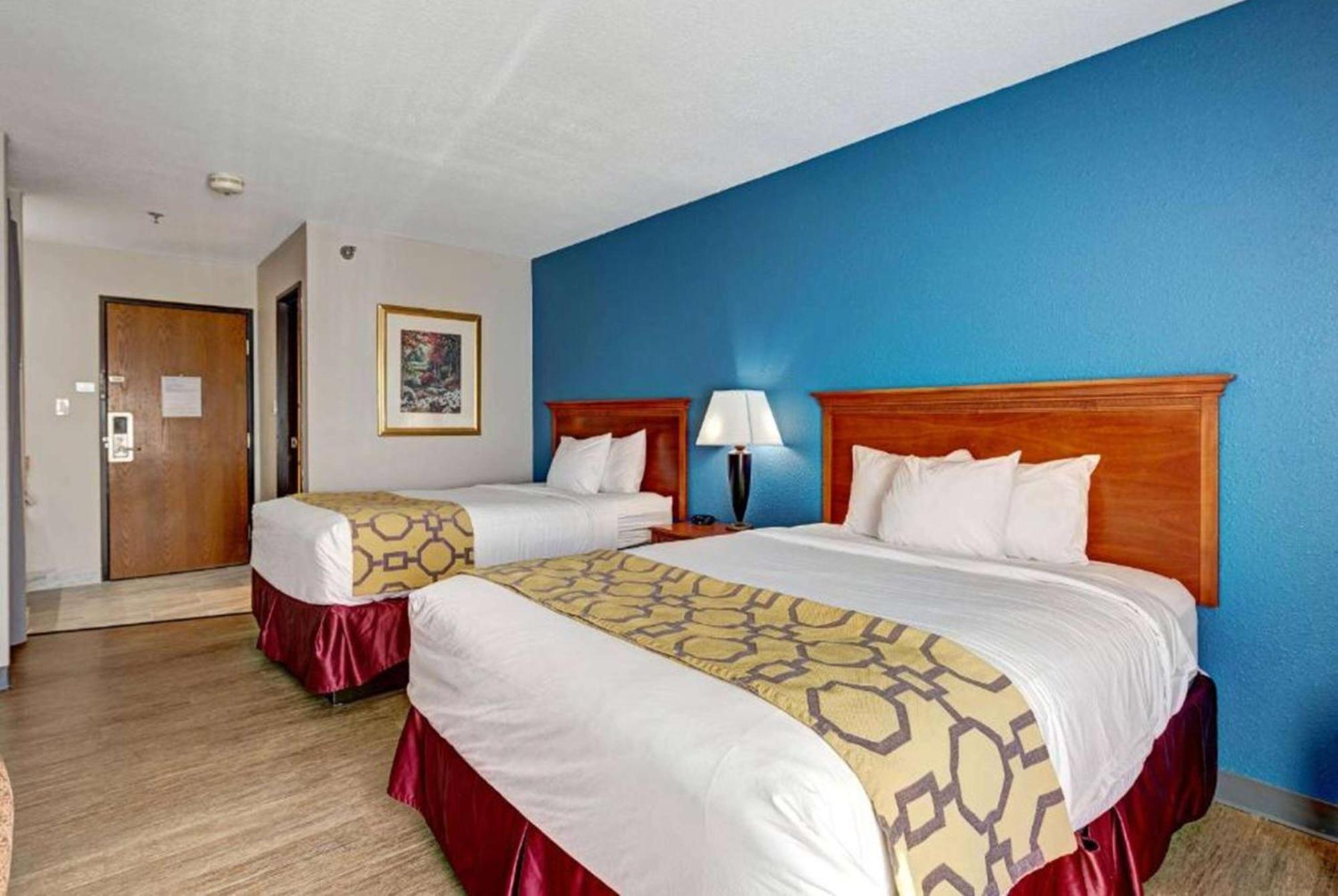 Baymont By Wyndham Salida Hotel Exterior photo